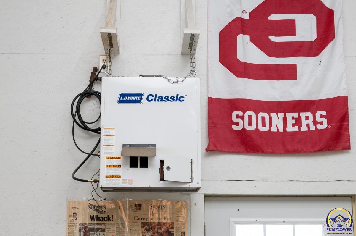 13223 Blue Mound Road Valley Falls, KS 66088 - Photo 38 of 43