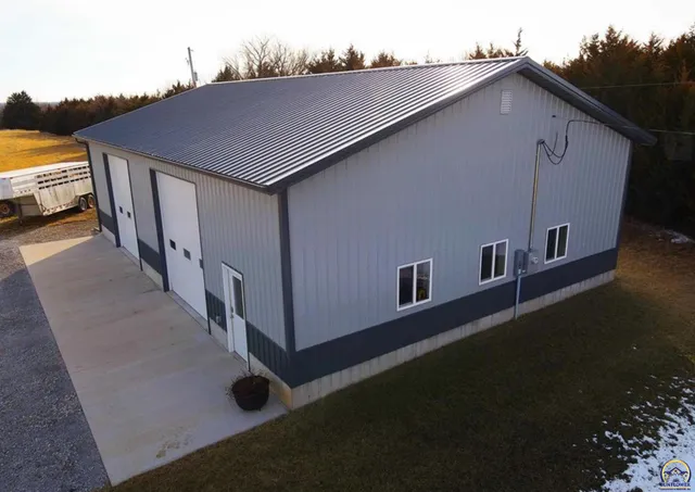 $485,000 | 13223 Blue Mound Road, Valley Falls, KS 66088