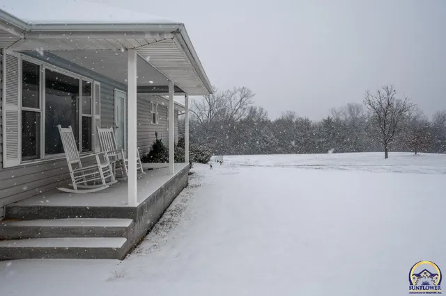 $485,000 | 13223 Blue Mound Road, Valley Falls, KS 66088