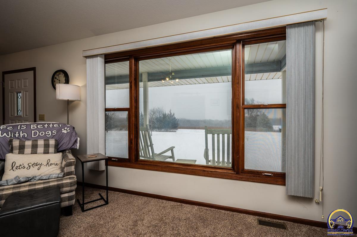 13223 Blue Mound Road Valley Falls, KS 66088 - Photo 10 of 43