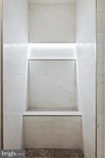 $3,395,000 | 113-115 Arch Street, Unit PH2, Philadelphia, PA 19106