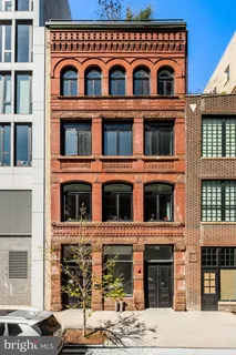 $3,395,000 | 113-115 Arch Street, Unit PH2, Philadelphia, PA 19106