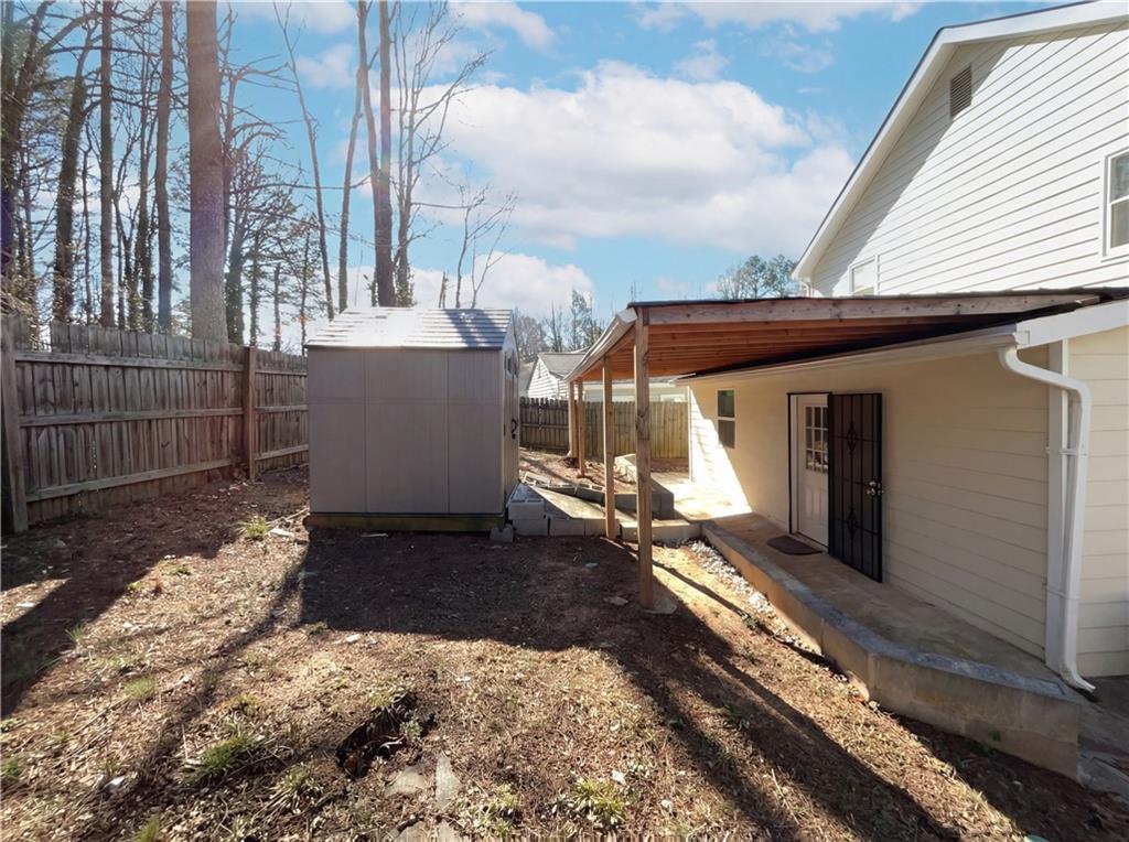 5328 Ridge Forest Drive Stone Mountain, GA 30083 - Photo 5 of 30