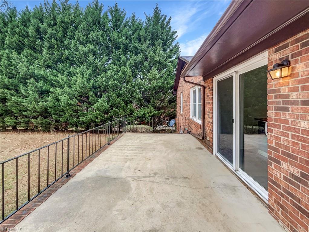 2560 Wallingford Road Northeast Winston-Salem, NC 27101 - Photo 19 of 23
