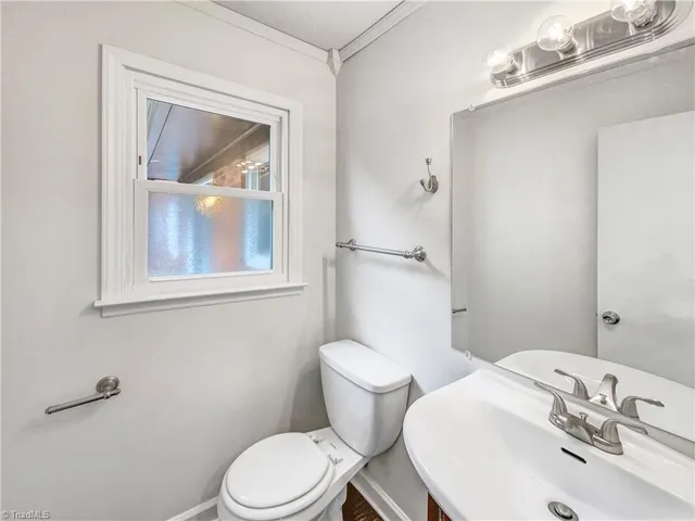 $330,000 | 2560 Wallingford Road Northeast, Winston-Salem, NC 27101