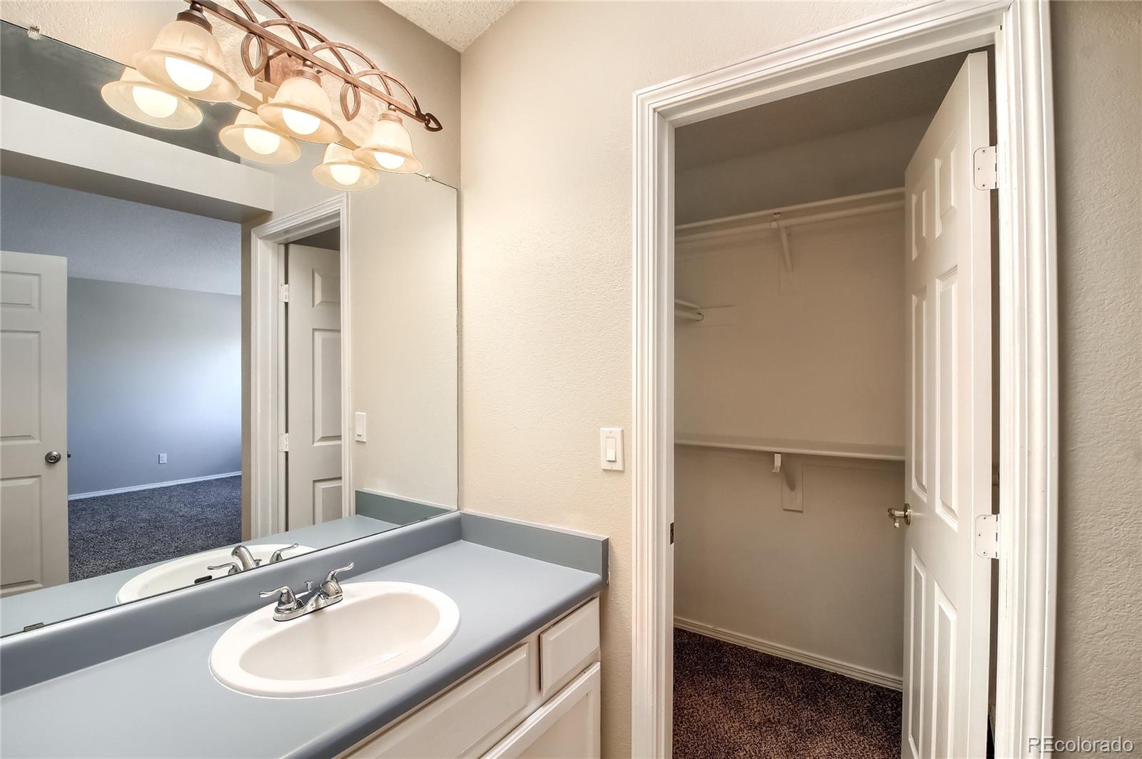 882 Thames Street Highlands Ranch, CO 80126 - Photo 19 of 35 Gallery Image 19