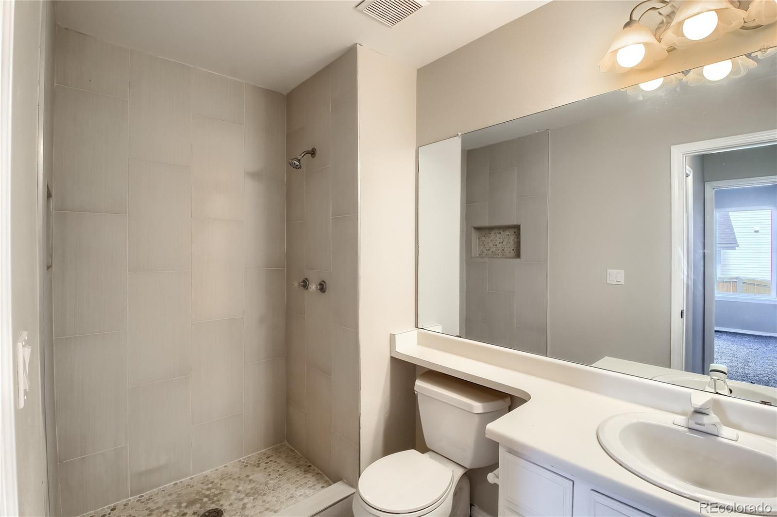 882 Thames Street Highlands Ranch, CO 80126 - Photo 24 of 35 Gallery Image 24