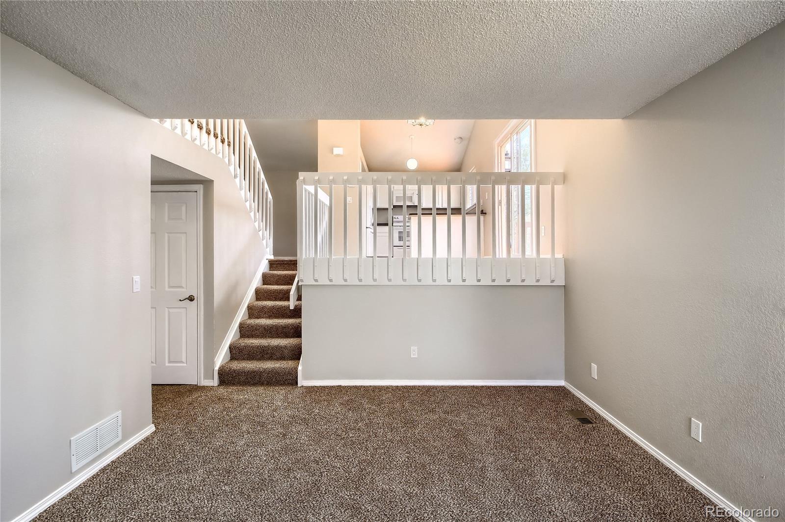 882 Thames Street Highlands Ranch, CO 80126 - Photo 5 of 35 Gallery Image 5