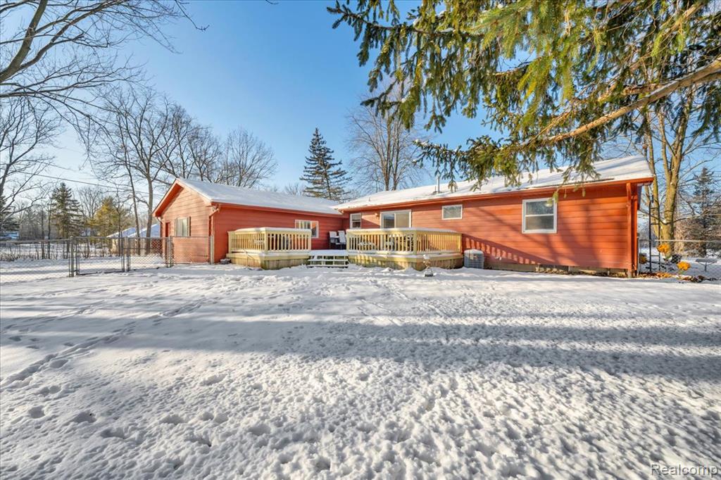 9169 Graytrax Road Grand Blanc, MI 48439 - Photo 38 of 41 Gallery Image 38