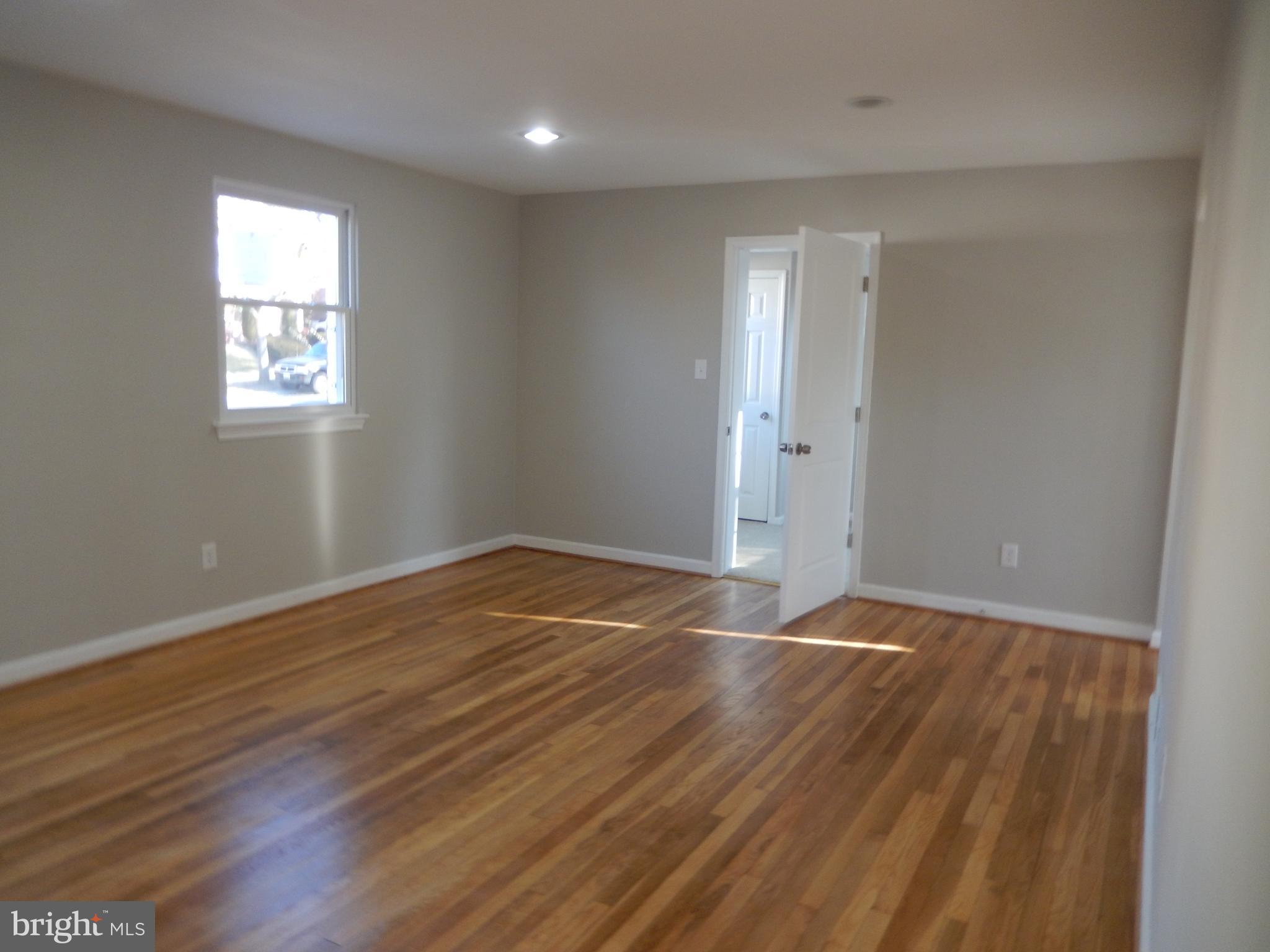 3510 Everton Street Silver Spring, MD 20906 - Photo 12 of 30 Living Room