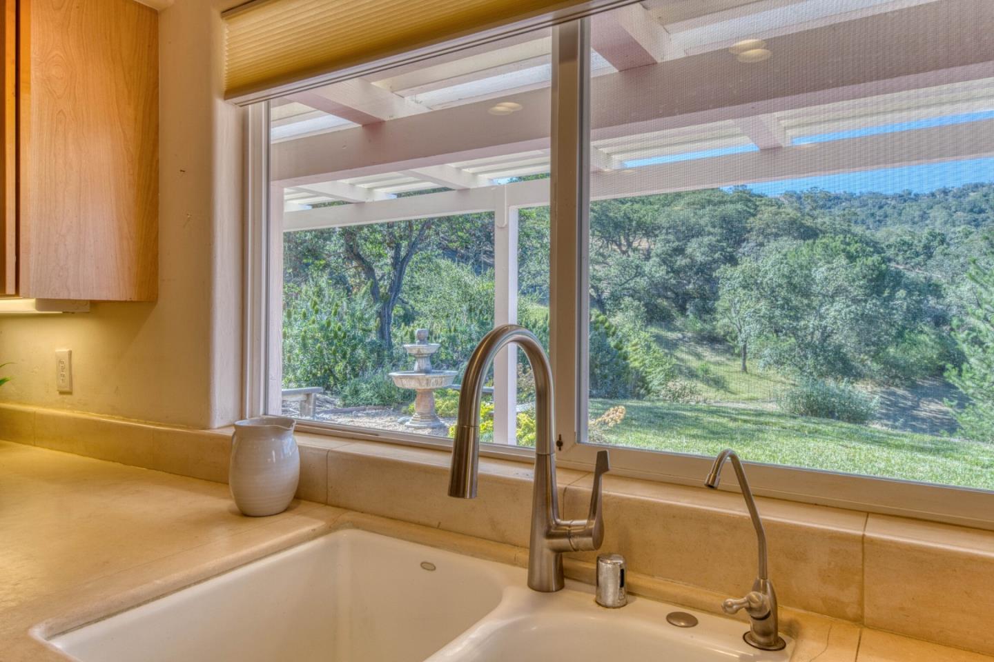 328 San Benancio Road Salinas, CA 93908 - Photo 19 of 46