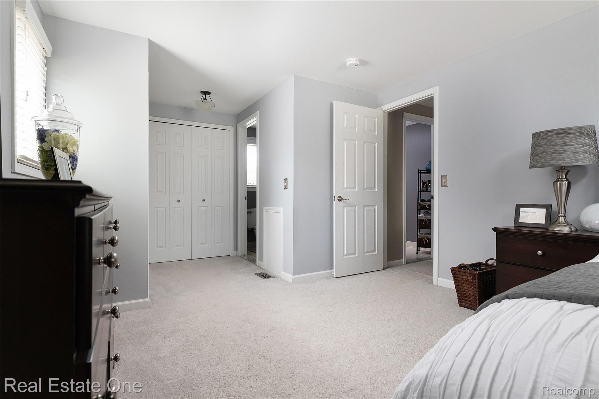 223 Union Drive Rochester, MI 48307 - Photo 20 of 37 Bedroom