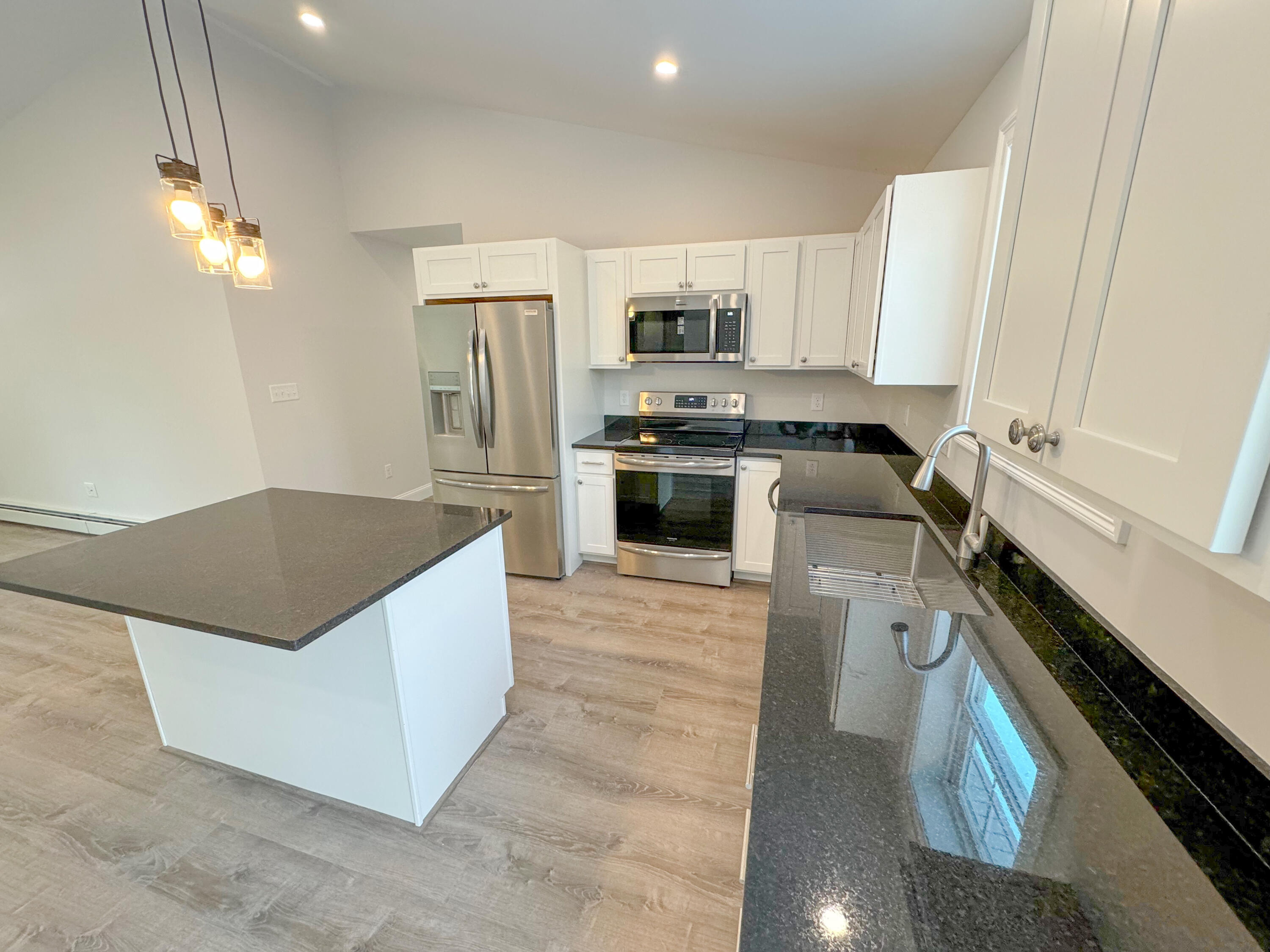 293 Sunset Road Sanford, ME 04083 - Photo 23 of 45 20240227-22