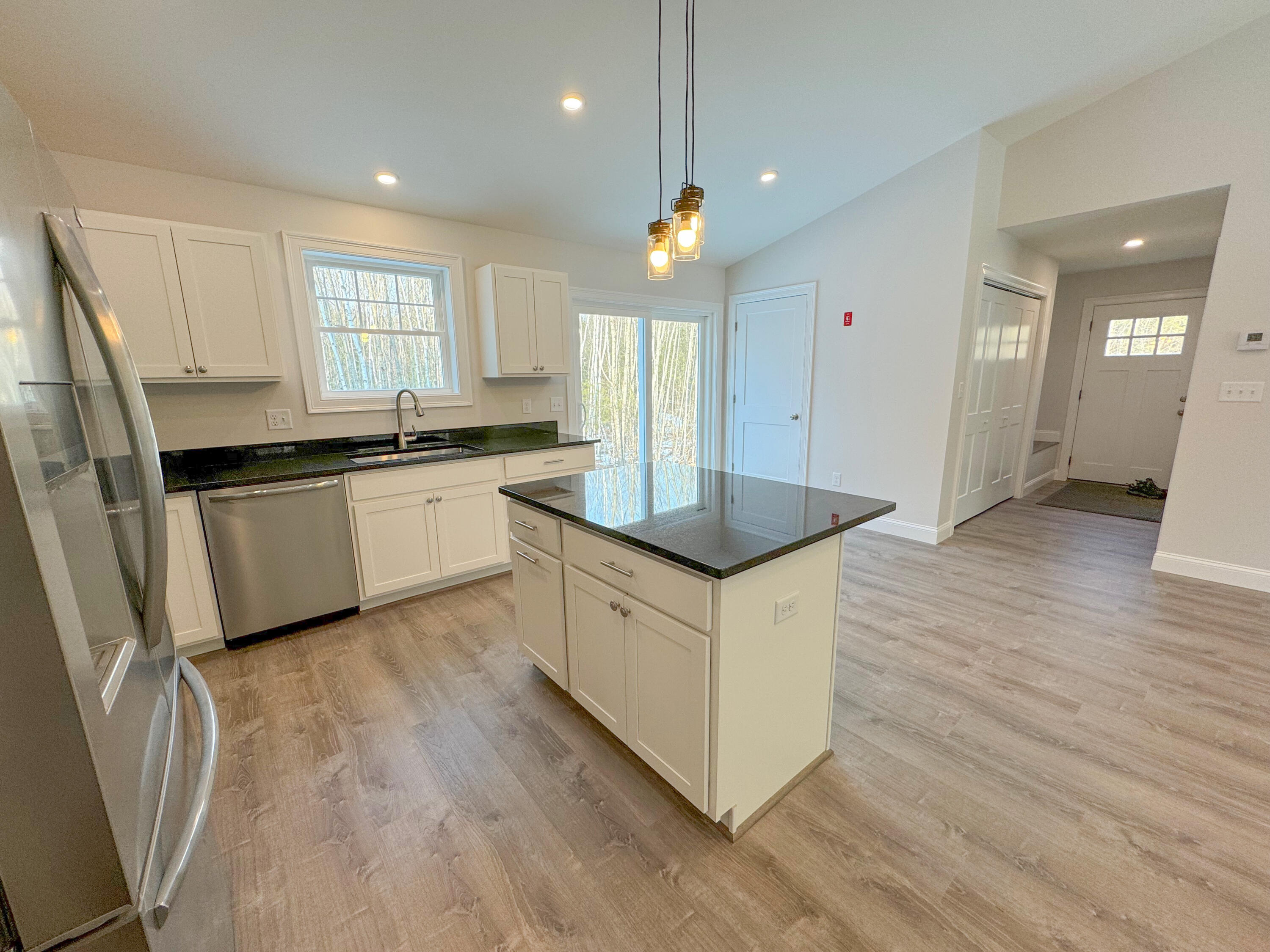 293 Sunset Road Sanford, ME 04083 - Photo 27 of 45 20240227-18