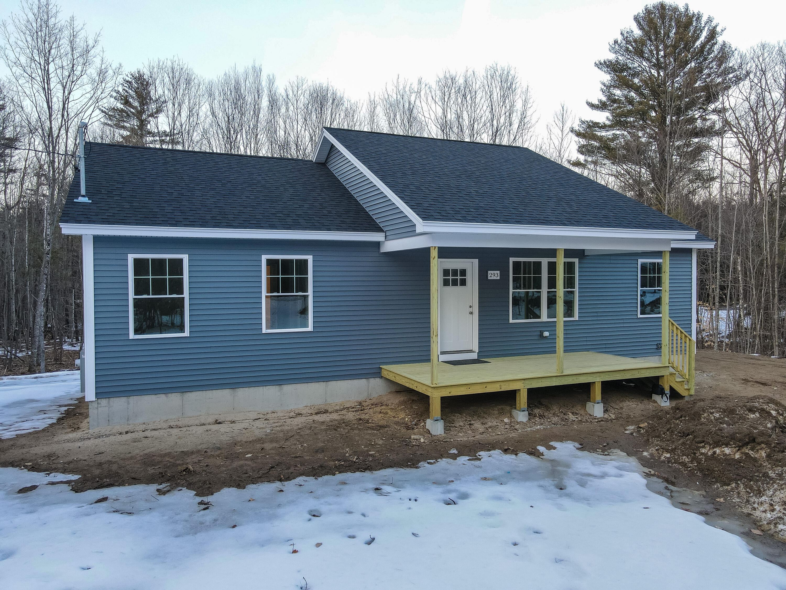 293 Sunset Road Sanford, ME 04083 - Photo 8 of 45 20240227-47