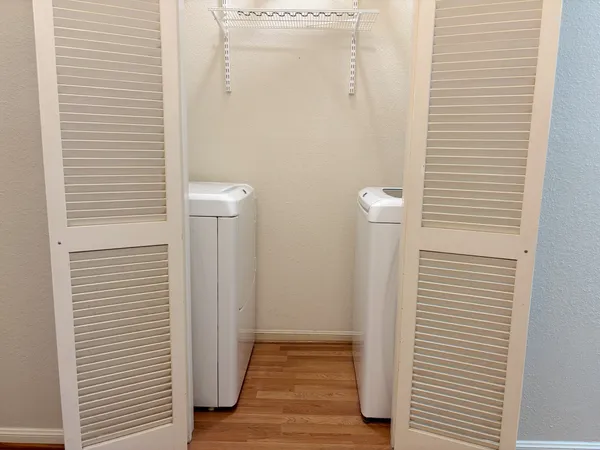 $1,525 | 2400 North Braeswood Boulevard, Unit 329, Houston, TX 77030