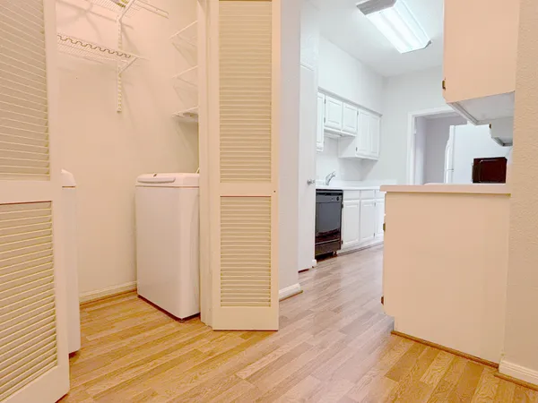 $1,525 | 2400 North Braeswood Boulevard, Unit 329, Houston, TX 77030