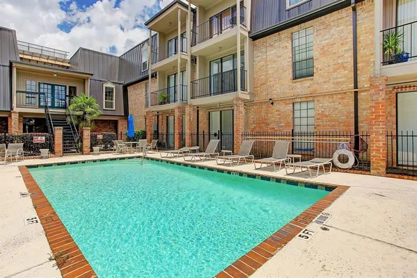 $1,525 | 2400 North Braeswood Boulevard, Unit 329, Houston, TX 77030