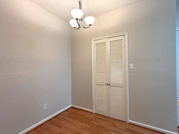 $1,525 | 2400 North Braeswood Boulevard, Unit 329, Houston, TX 77030