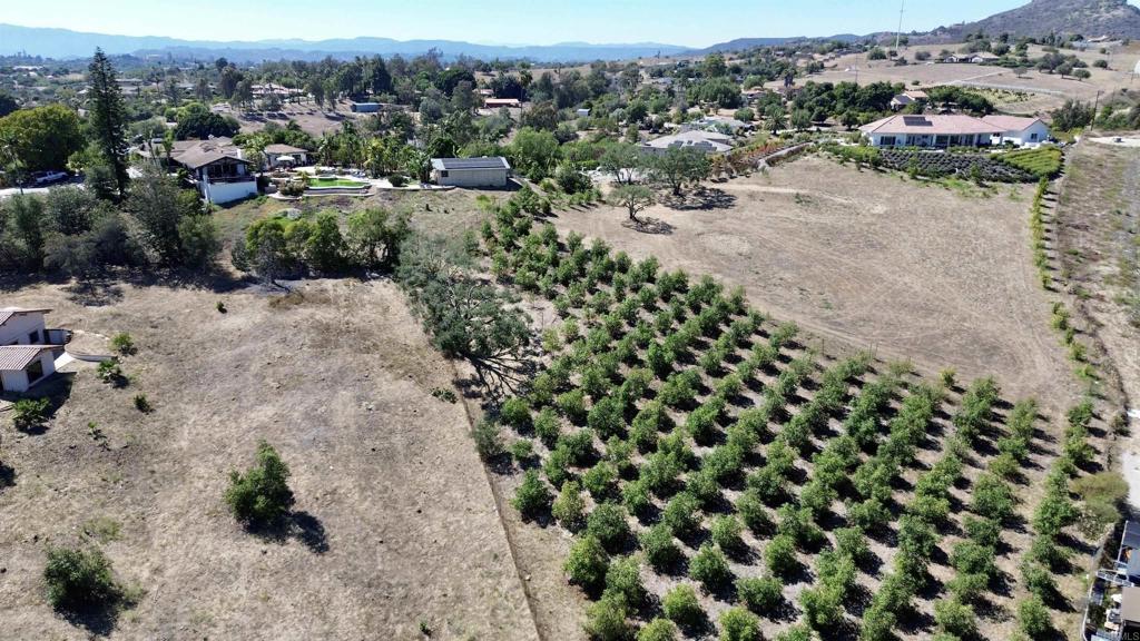 Hawks View Way Fallbrook, CA 92028 - Photo 9 of 36