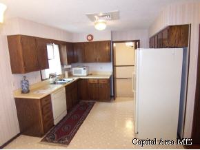 2820 Bemis Heights Springfield, IL 62704 - Photo 5 of 9 Gallery Image 5