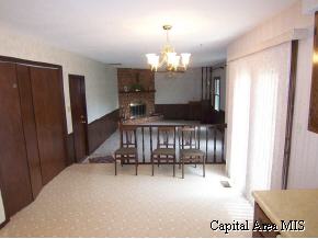 2820 Bemis Heights Springfield, IL 62704 - Photo 6 of 9 Gallery Image 6