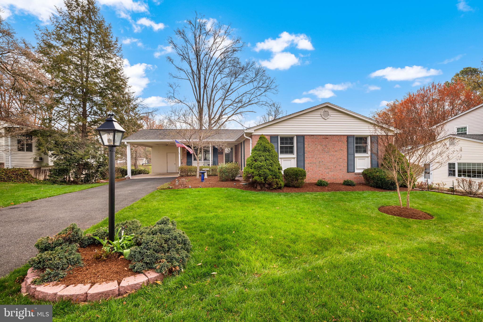 6964 Conservation Drive Springfield, VA 22153 - Photo 2 of 21