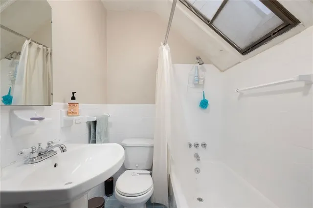 $5,500 | 422 Wayland Avenue, Providence, RI 02906