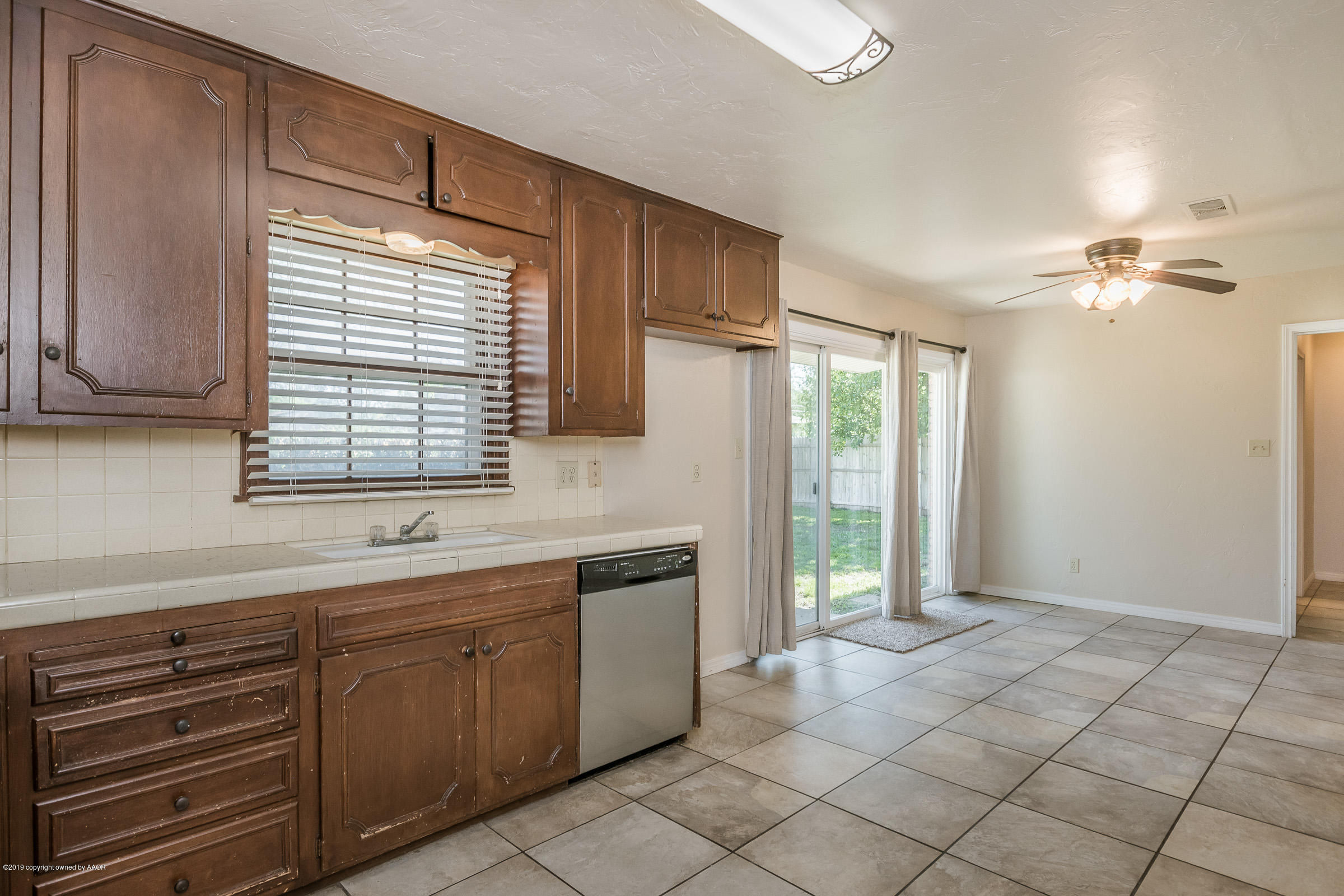 5508 Alvarado Road Amarillo, TX 79106 - Photo 6 of 18 Kitchen-3