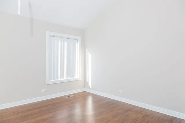 $349,900 | 792 Trinity Court, Carol Stream, IL 60188