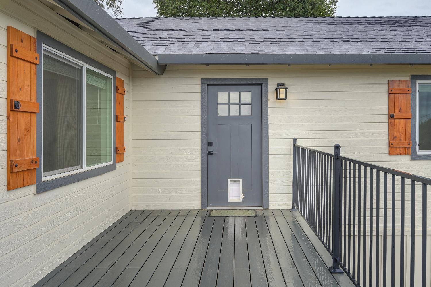 314 East Main Street Ione, CA 95640 - Photo 12 of 43 a view of wooden door
