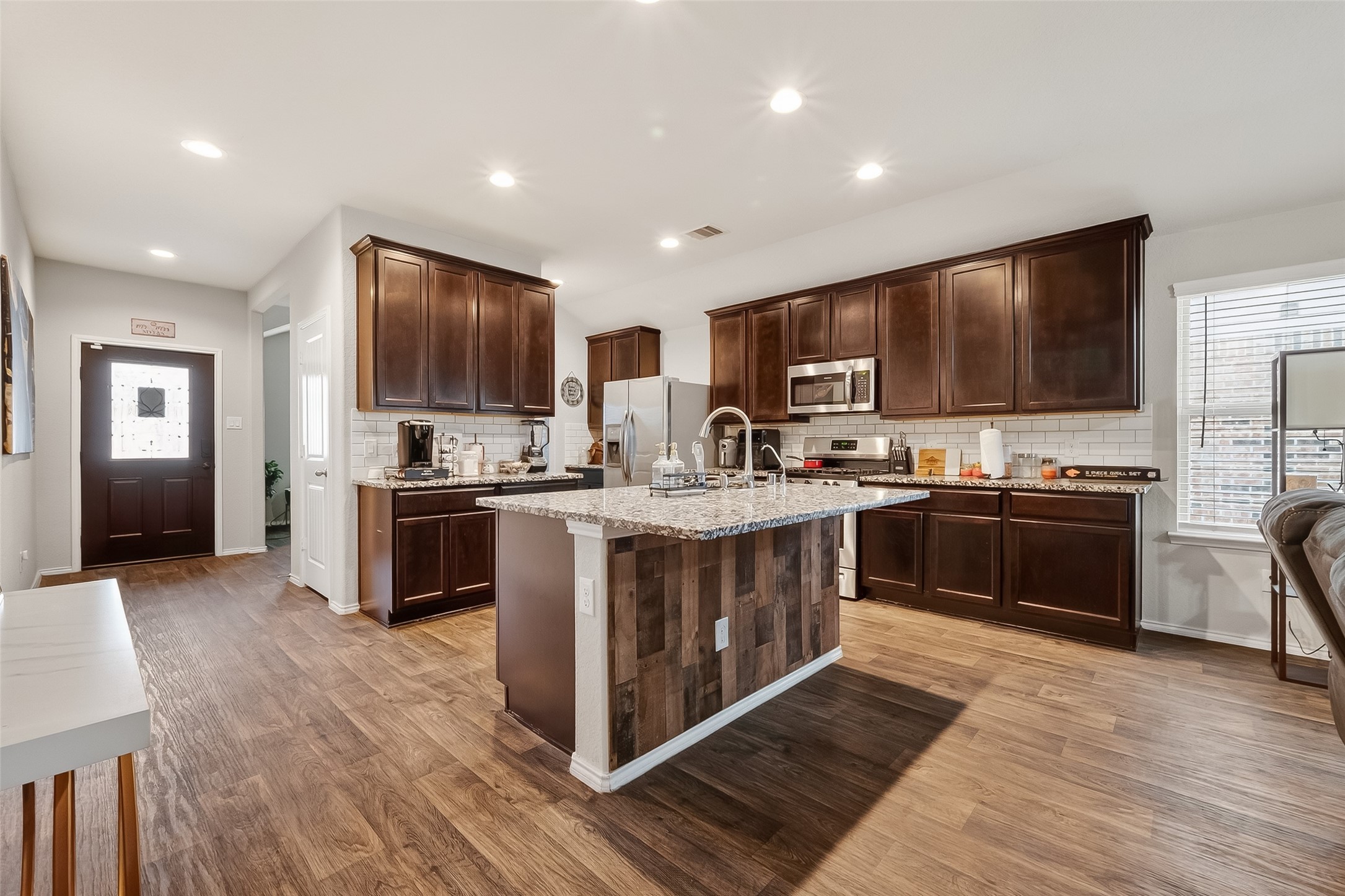 8015 Acorn Flats Lane Rosharon, TX 77583 - Photo 14 of 29