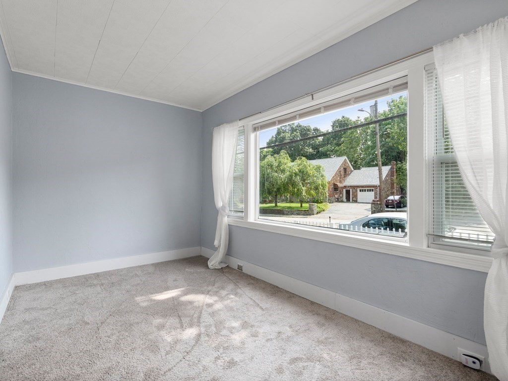 335 Massasoit Road Worcester, MA 01604 - Photo 10 of 30 Gallery Image 10