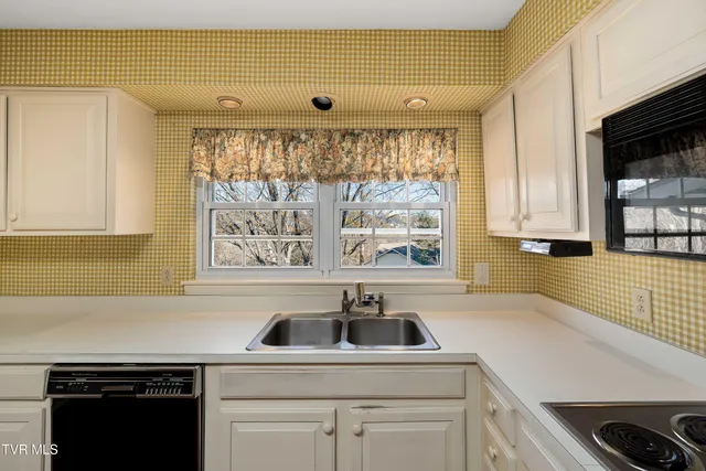 $350,000 | 2228 Charsley Road, Kingsport, TN 37660