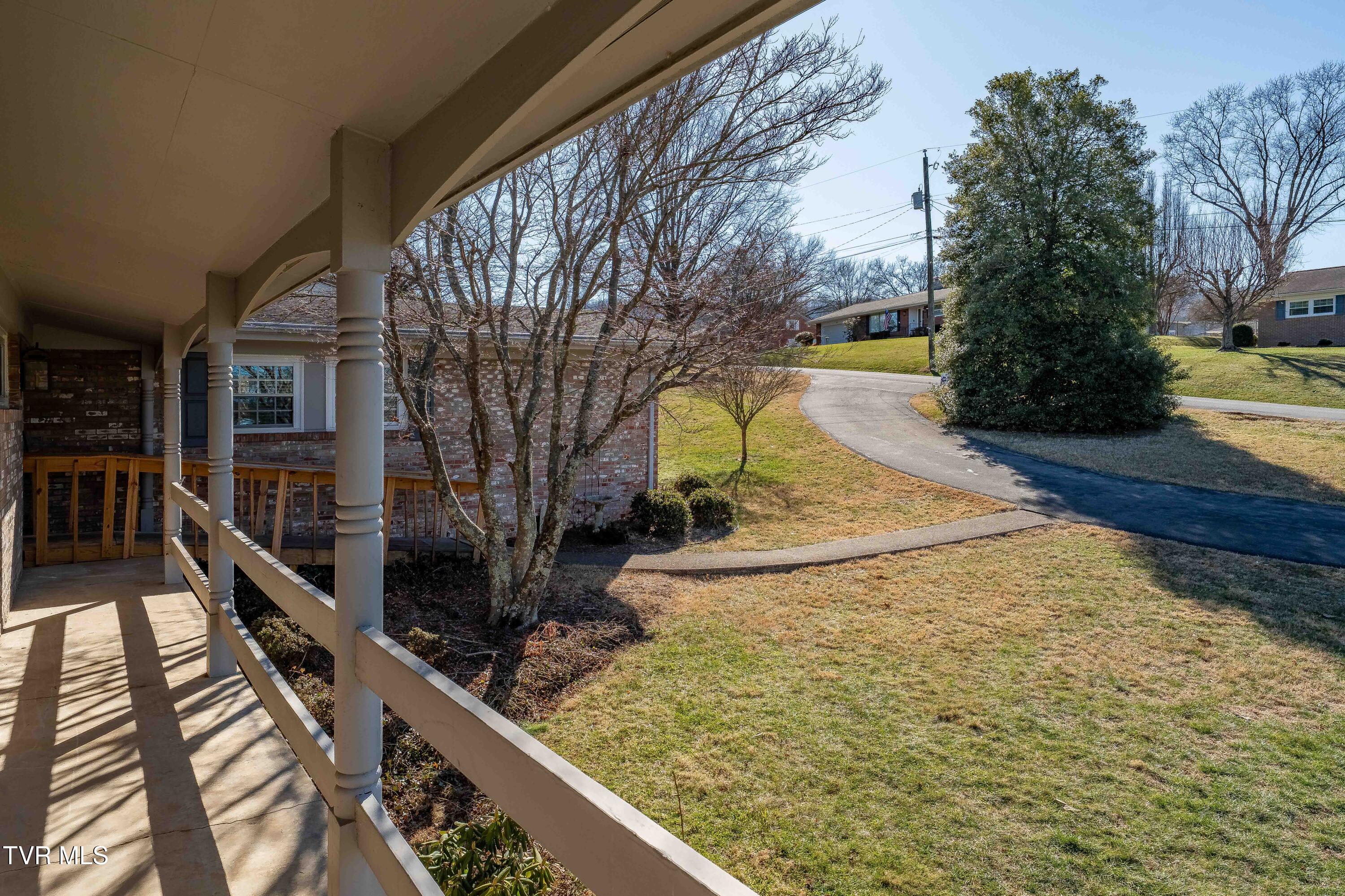 2228 Charsley Road Kingsport, TN 37660 - Photo 7 of 50 2228 Charsley Rd (10 of 57)