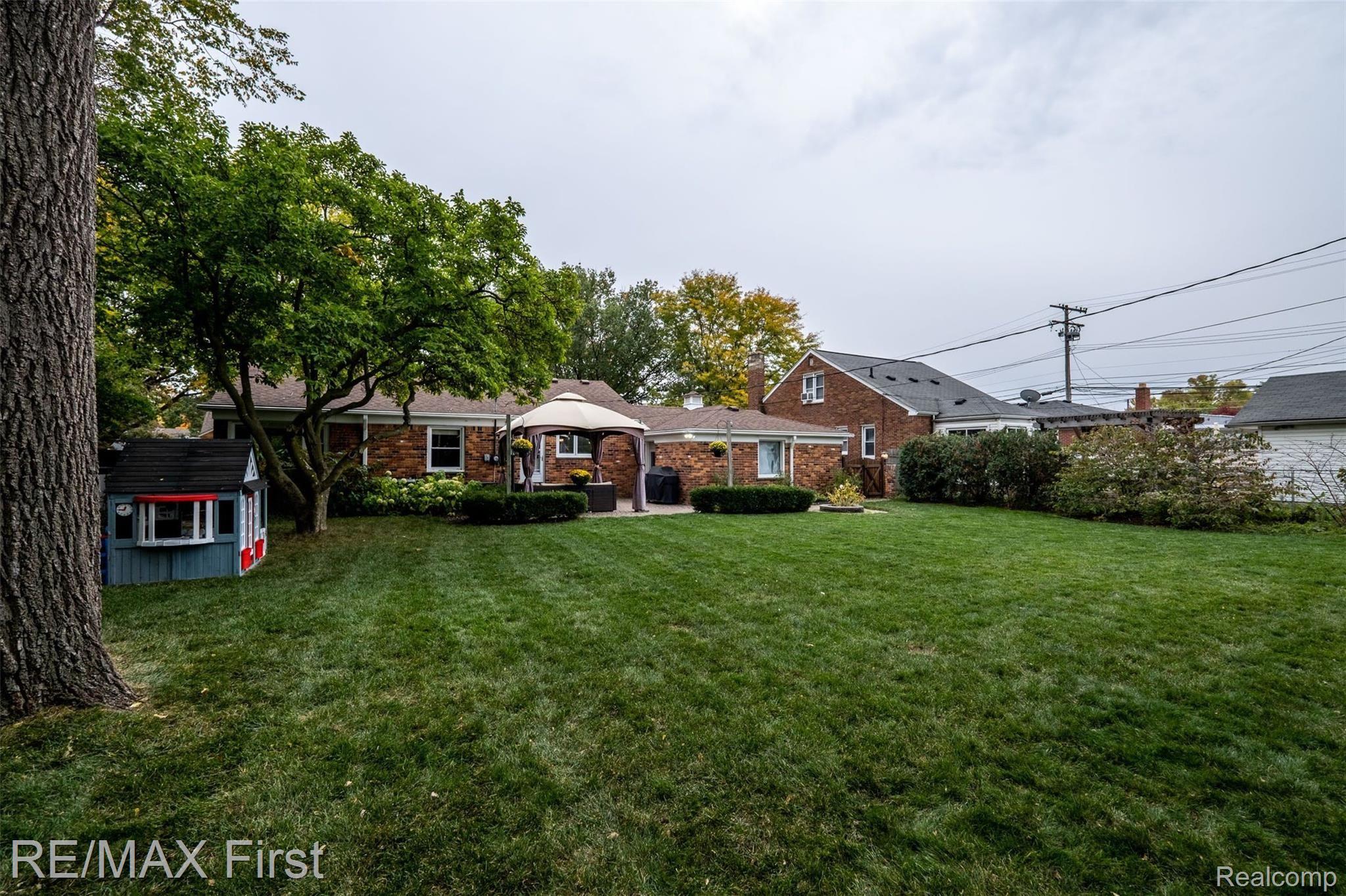 3034 Bamlet Road Royal Oak, MI 48073 - Photo 38 of 40 3034 Bamlet (37 of 37).jpg
