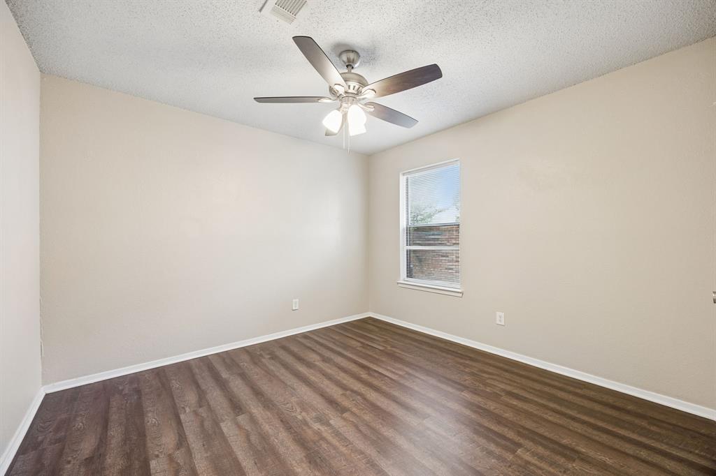 6433 Ridglea Drive Watauga, TX 76148 - Photo 17 of 25