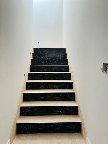 $5,900,000 | 1085 Camp Howze Drive, Gainesville, TX 76240