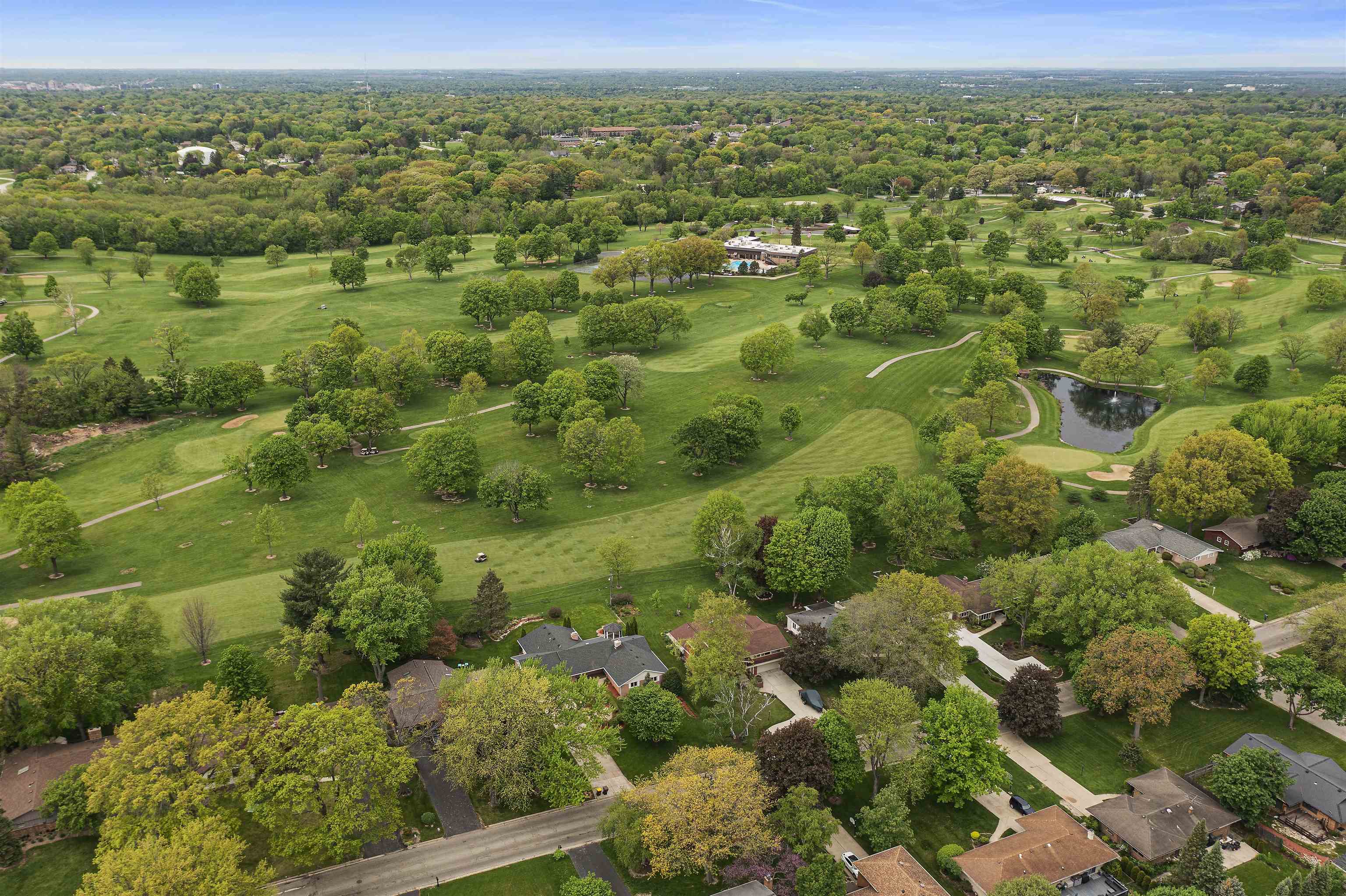 814 Roxbury Road Rockford, IL 61107 - Photo 35 of 36 an aerial view of residential houses with outdoor space and trees