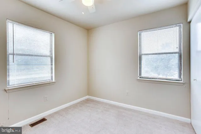 $3,100 | 939 Barton Oaks Place, Herndon, VA 20170