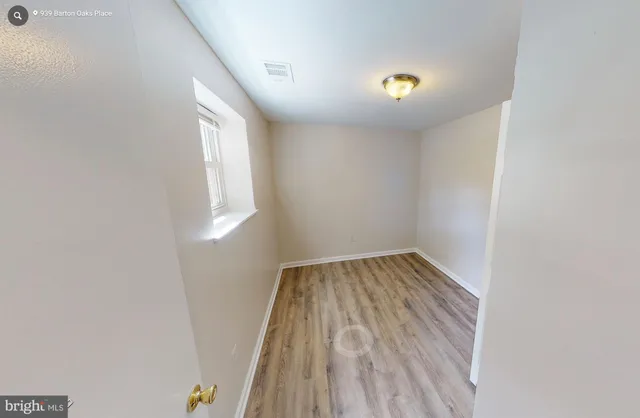 $3,100 | 939 Barton Oaks Place, Herndon, VA 20170