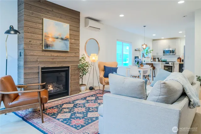 $5,400 | 1549 Northwest 60th Street, Seattle, WA 98107