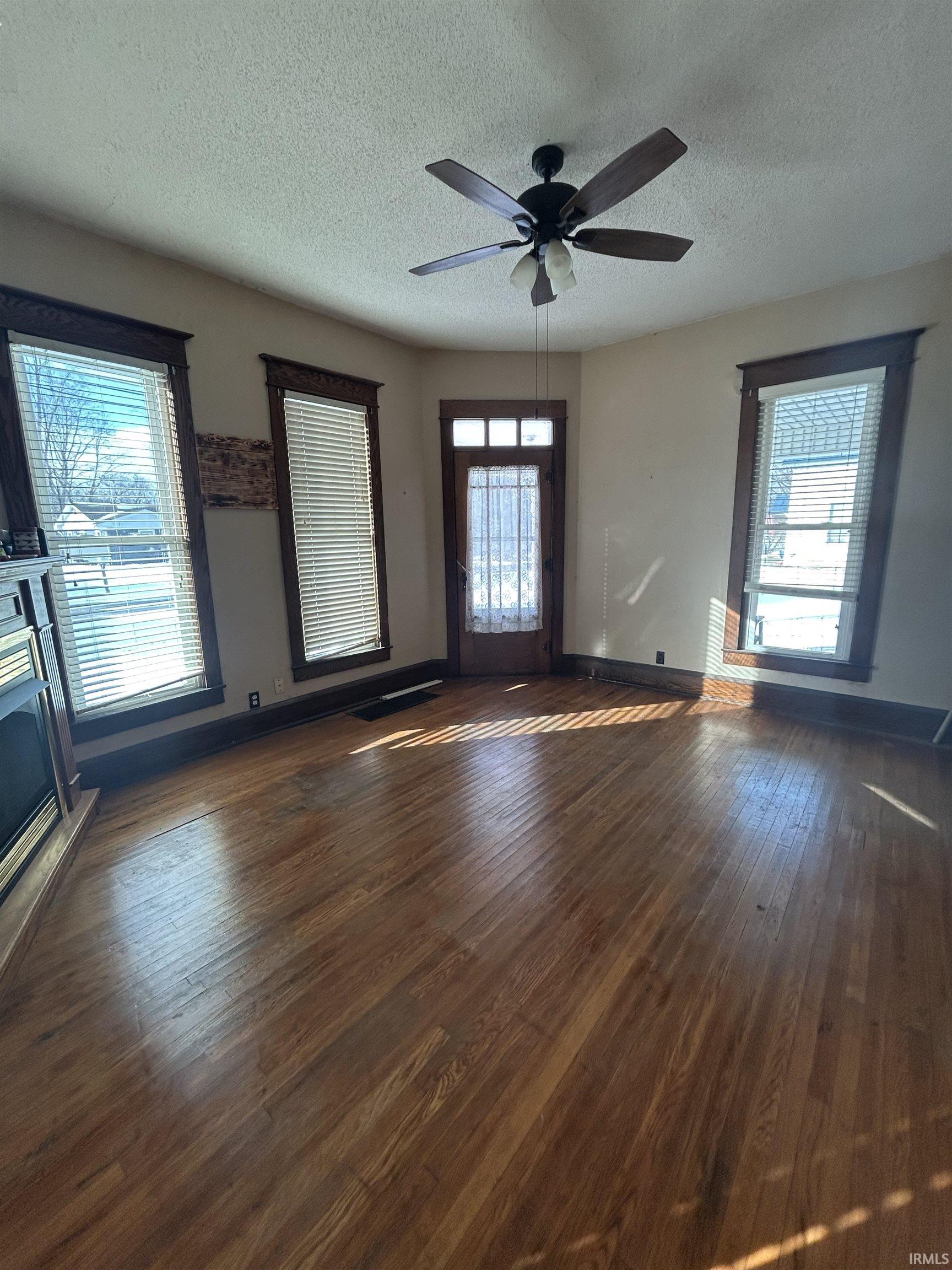 381 South Yorick Street Denver, IN 46926 - Photo 5 of 29