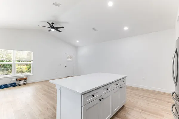 $2,200 | 866 West 12th Street, St. Augustine, FL 32084