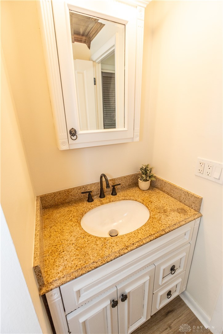 2943 Imperial Boulevard Springfield, OH 45503 - Photo 13 of 45