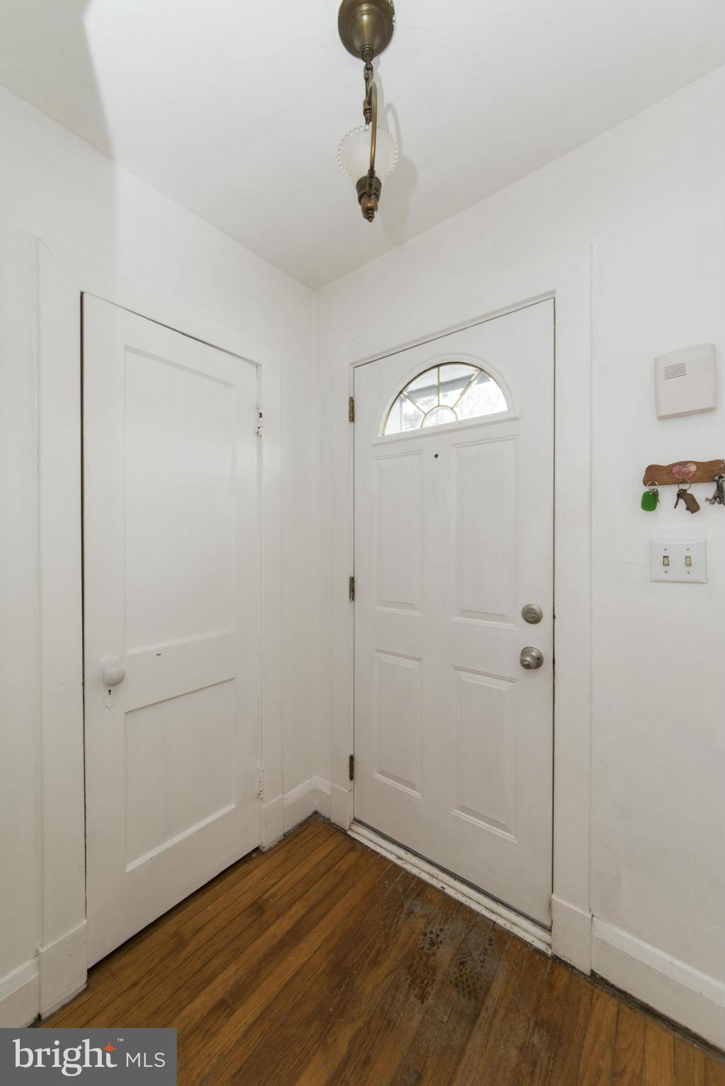 722 Wampler Road Baltimore, MD 21220 - Photo 2 of 30 Interior (General)