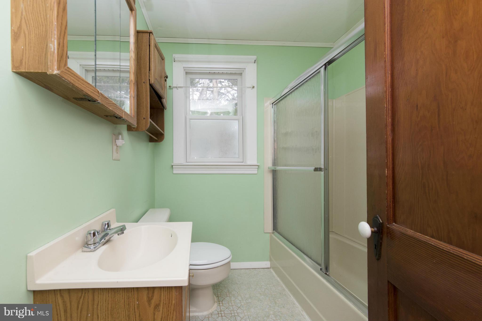 722 Wampler Road Baltimore, MD 21220 - Photo 20 of 30 Bath