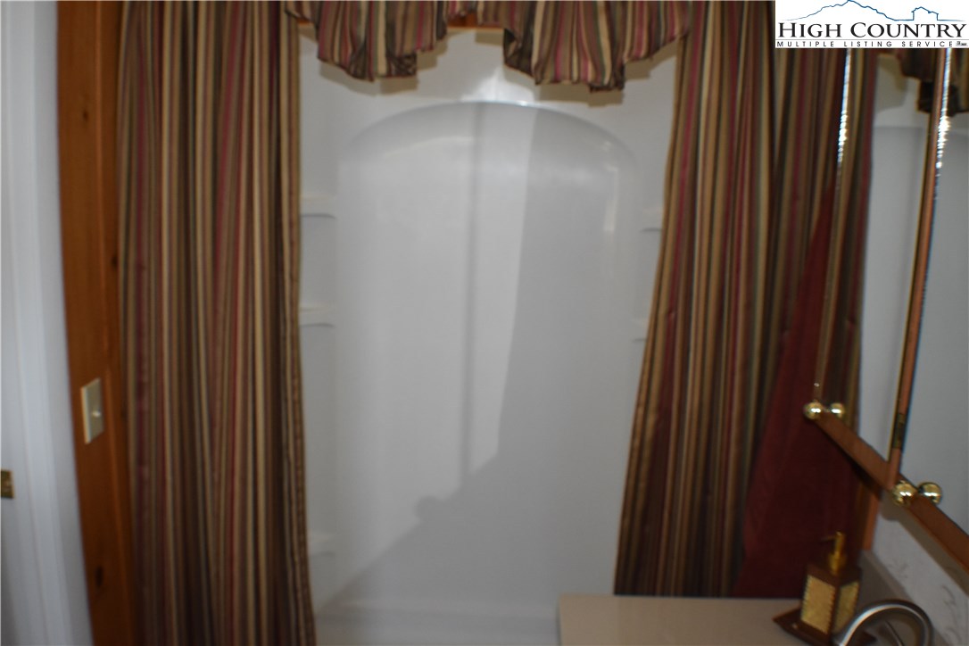 258 Ivy Road Newland, NC 28657 - Photo 21 of 26
