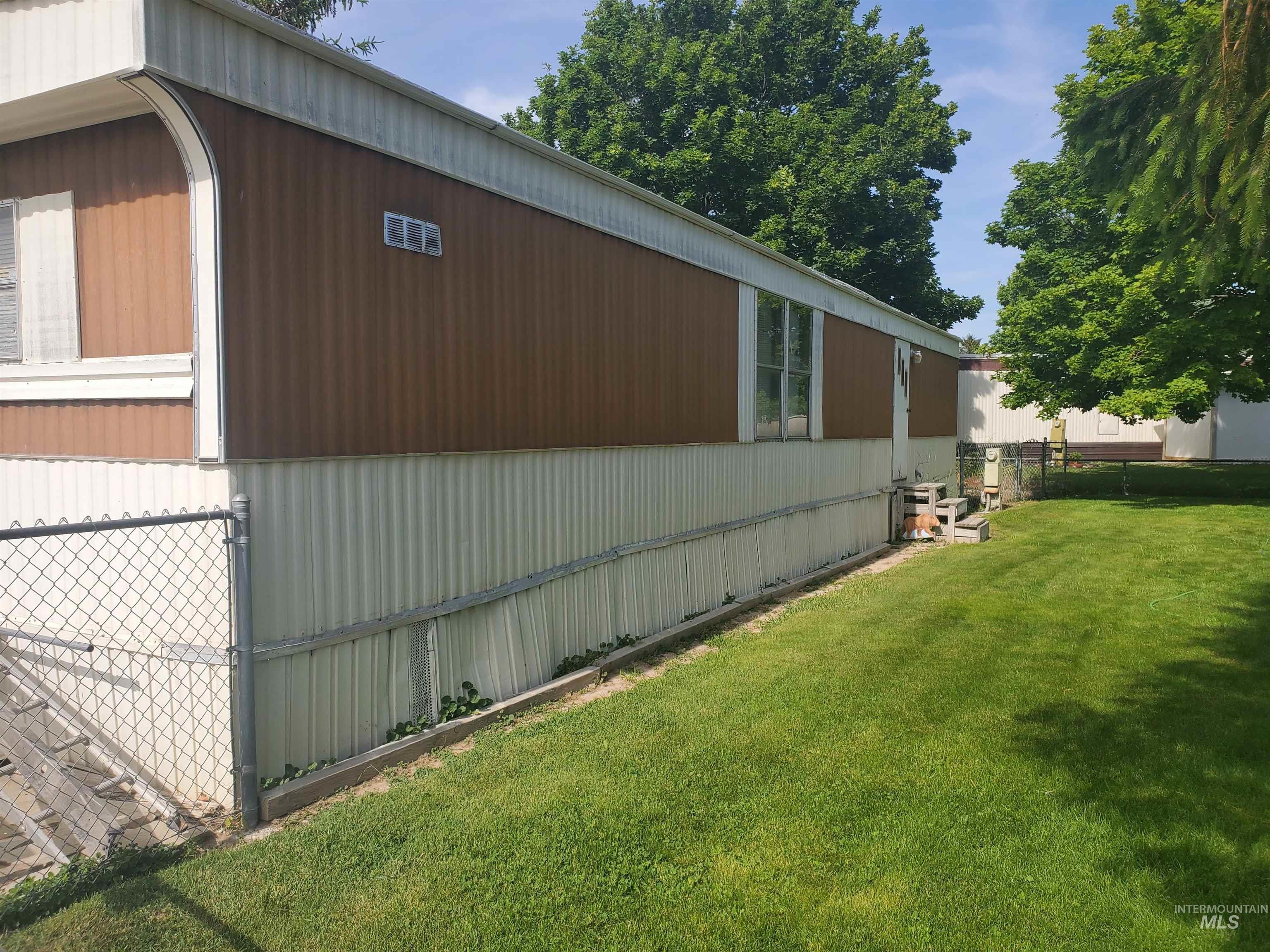 198 South Hills Road, Unit 9 Twin Falls, ID 83301 - Photo 12 of 13