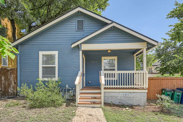 $2,995 | 2929 East Martin Luther King Jr Boulevard, Austin, TX 78702
